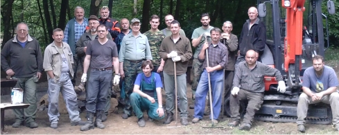 OPZ Rožňava na svojej nedeľnej brigáde vybudovalo novú oddychovú zónu " Pri troch bazách "   